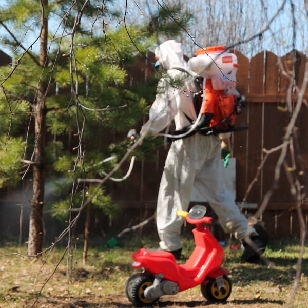 Обработка участка от клещей в Иркутске?